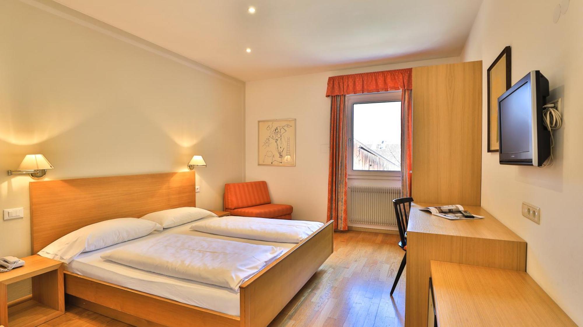 Hotel Sparerhof Vilpiano エクステリア 写真