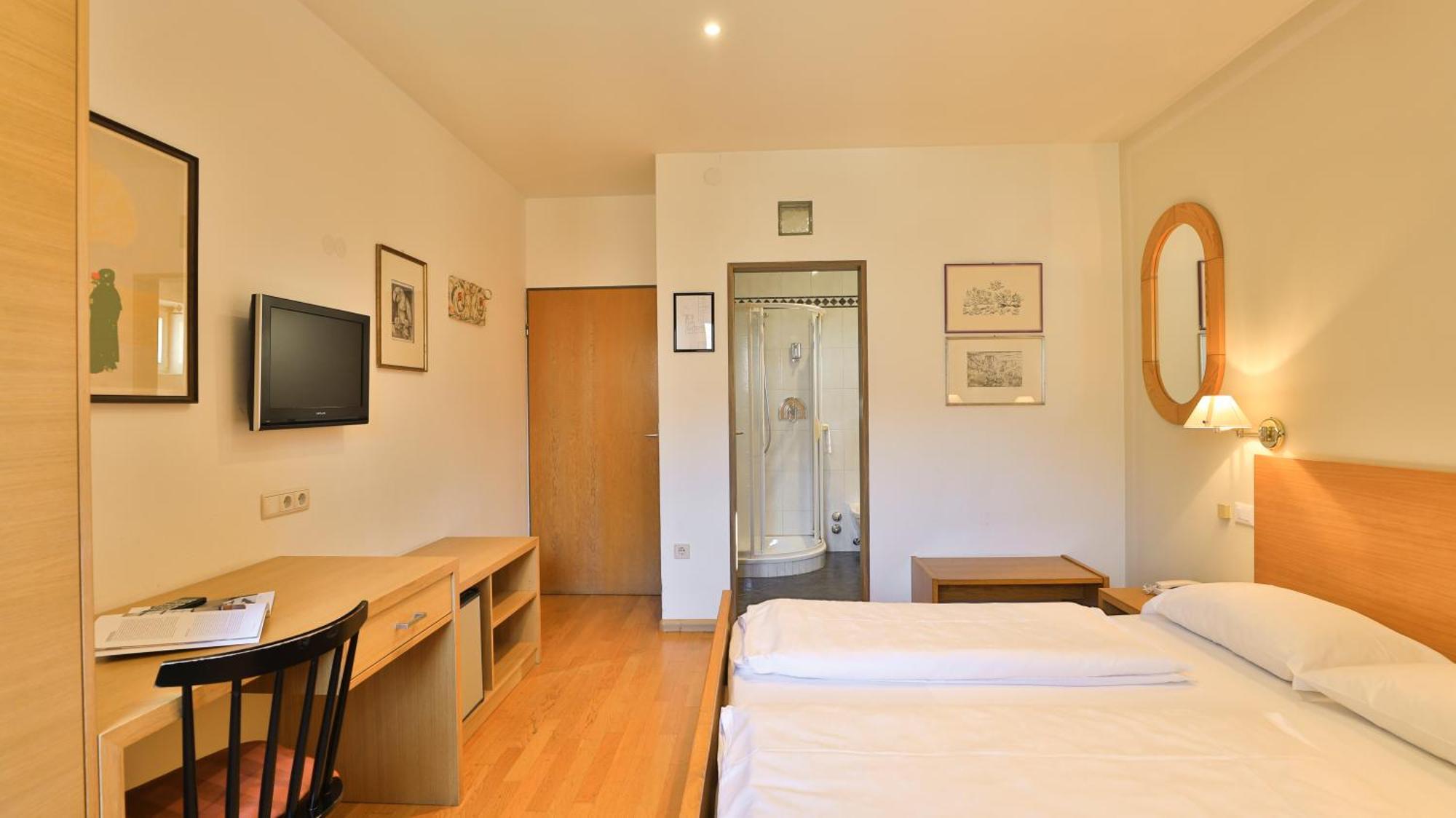 Hotel Sparerhof Vilpiano エクステリア 写真