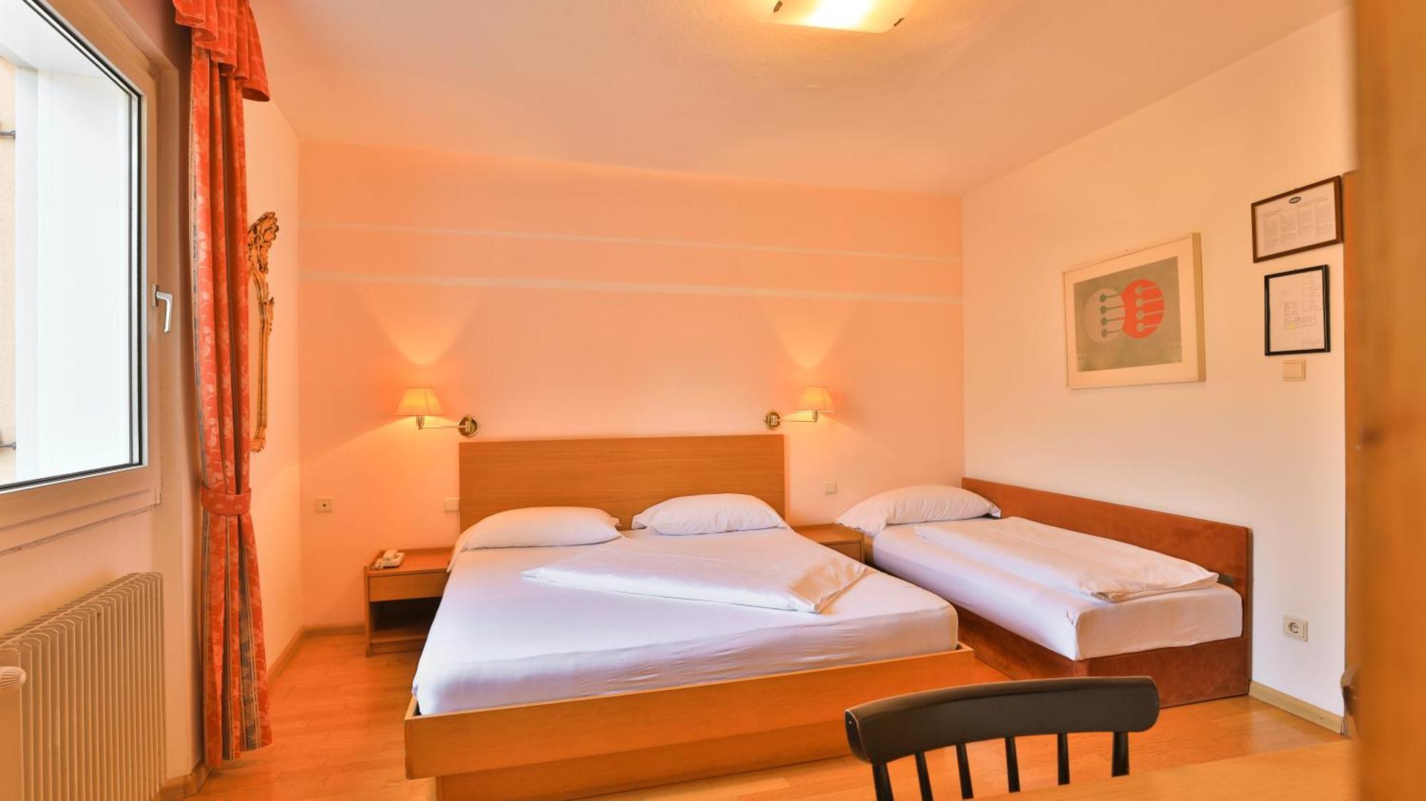 Hotel Sparerhof Vilpiano エクステリア 写真
