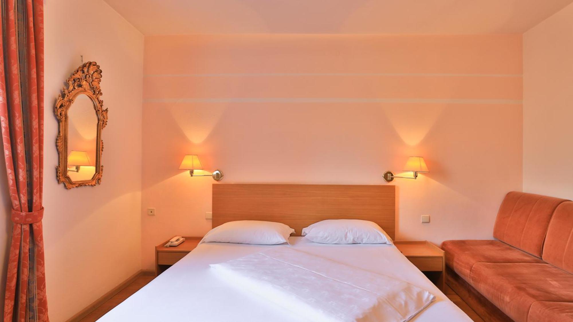 Hotel Sparerhof Vilpiano エクステリア 写真