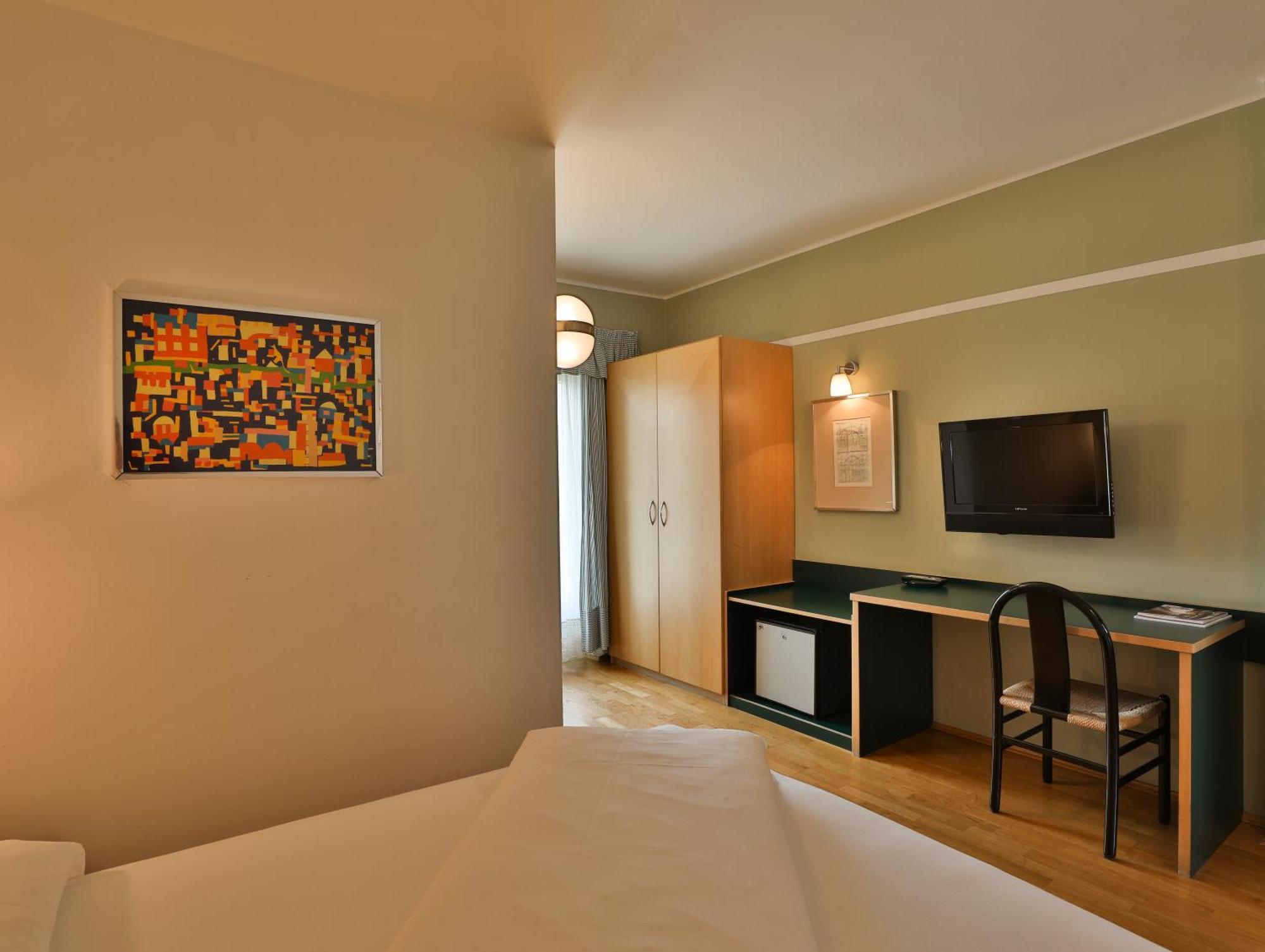 Hotel Sparerhof Vilpiano エクステリア 写真