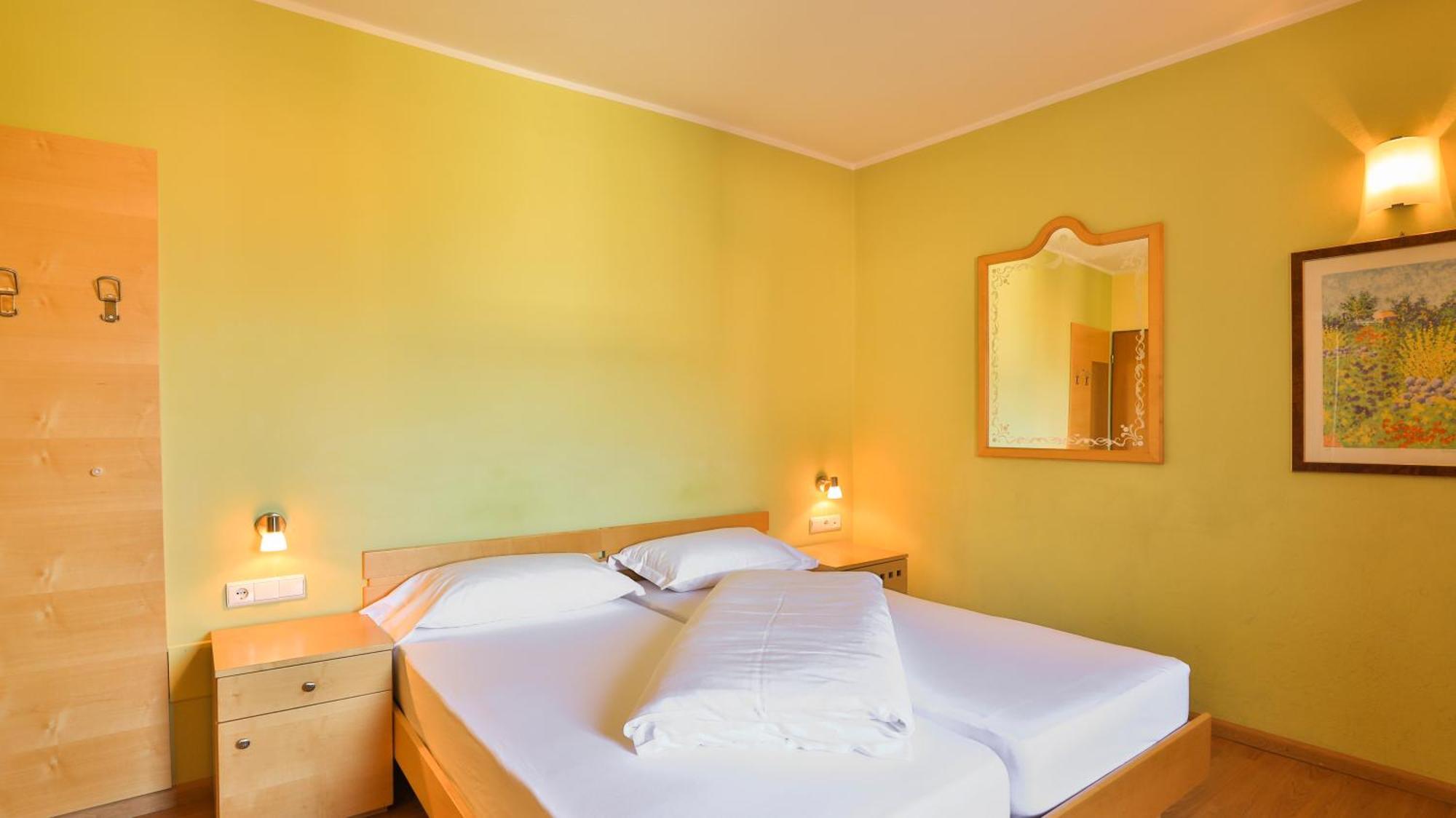 Hotel Sparerhof Vilpiano エクステリア 写真