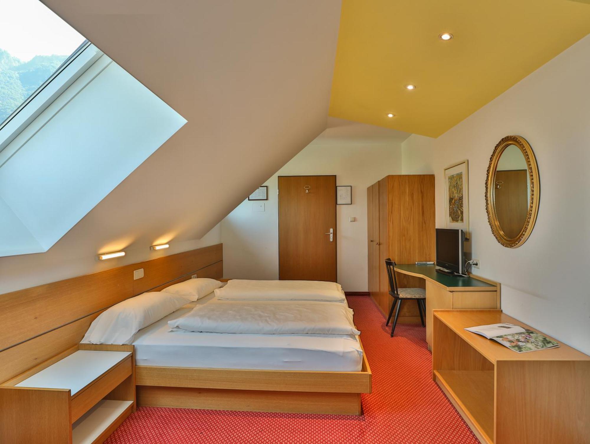 Hotel Sparerhof Vilpiano エクステリア 写真